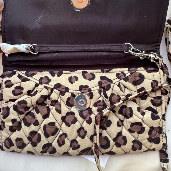 Vera Bradley NWT strap wallet crossbody leopard print - Picture 4 of 8